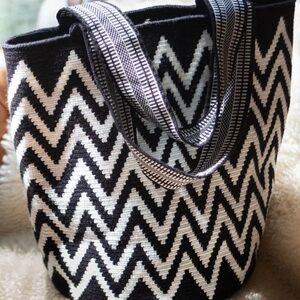 Ondas Wayuu Tote Bag